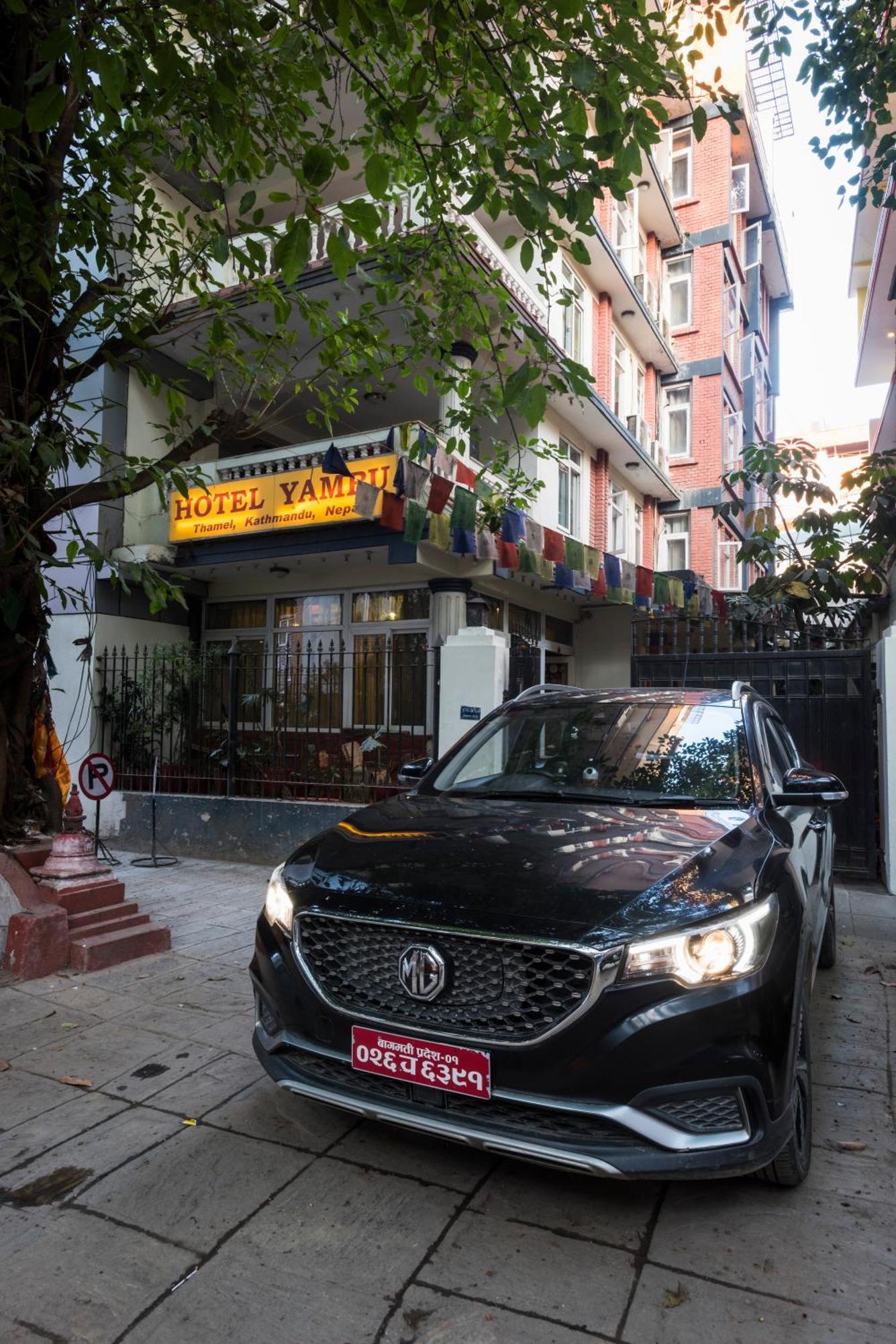 Hotel Yambu Катманду Екстер'єр фото